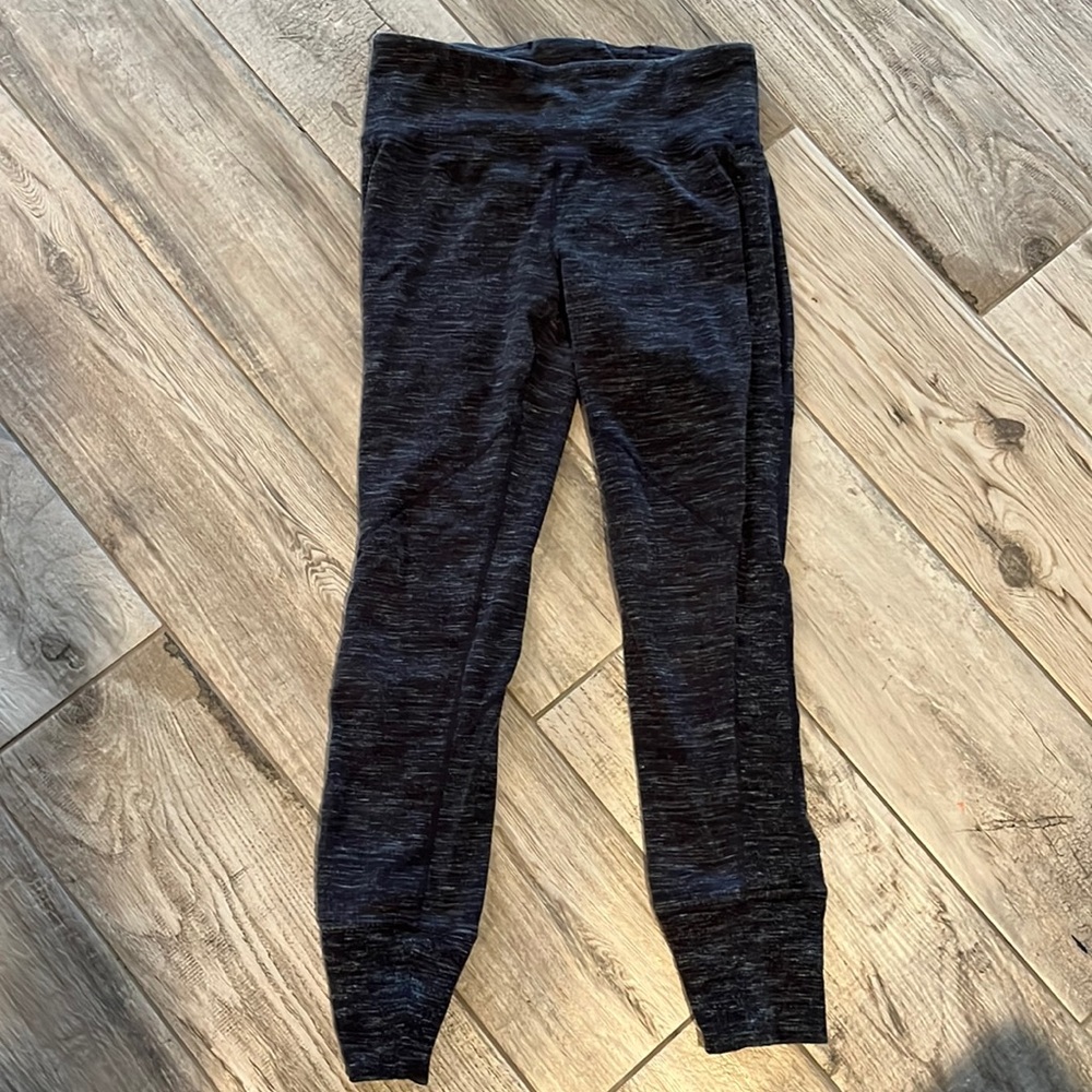 EUC Gapfit grey capri leggings, sz XS